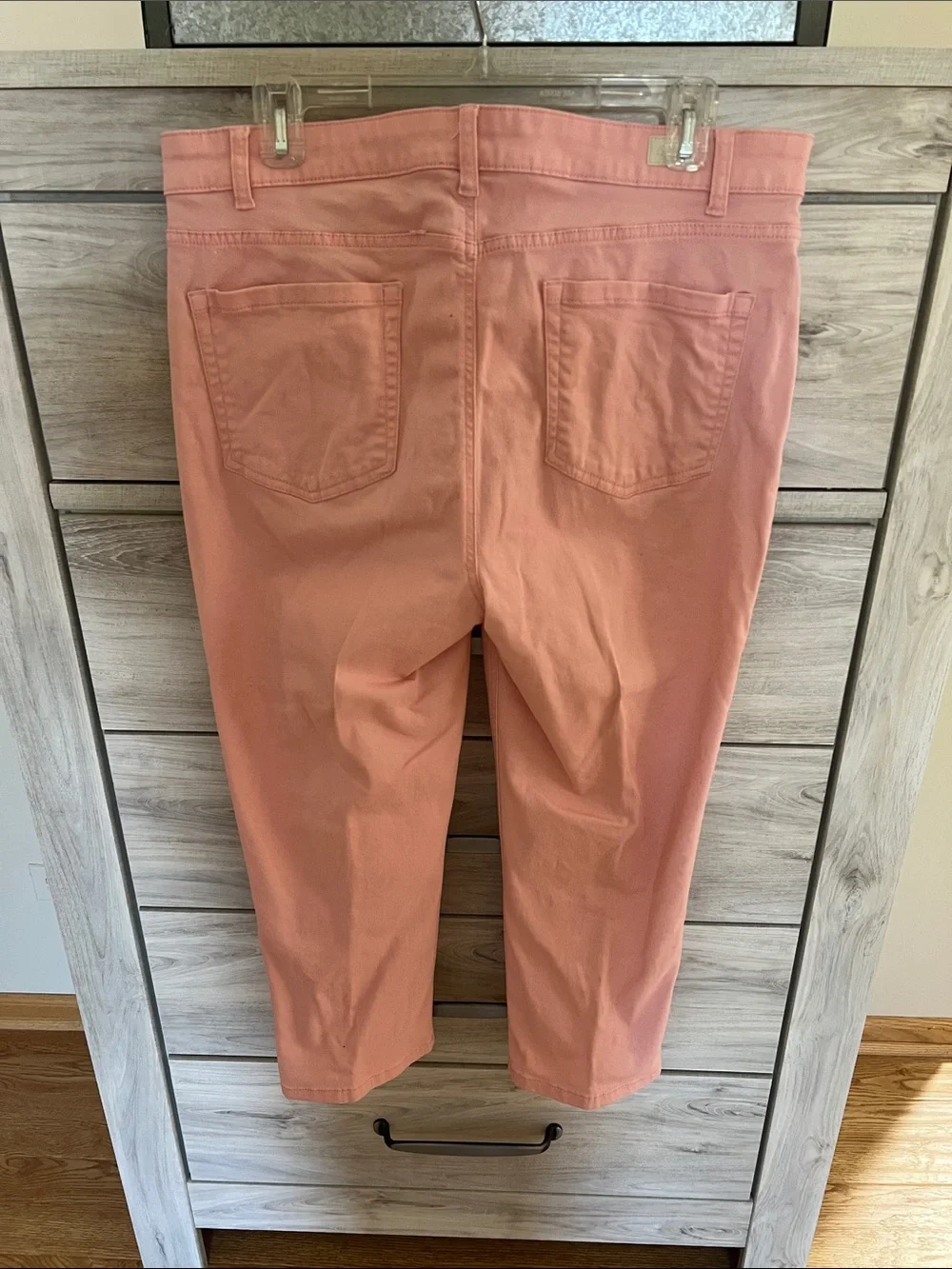 Jones New York Pastel Pink Cropped Straight Capri Jeans - 14